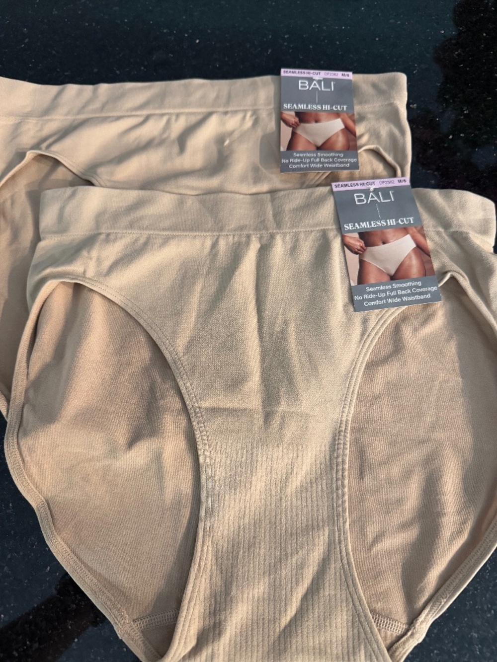 Bali One Smooth U HI-Cut Panties DF2362 Nude Size M/6 Hi Cut Seamless